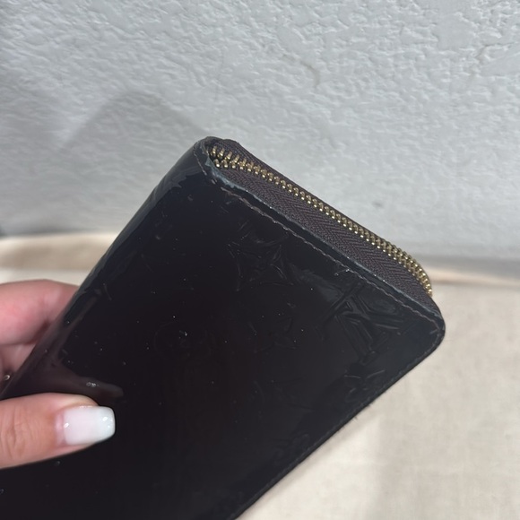 Louis Vuitton Monogram Vernis Wallet - Dark Purple/ Burgundy - Picture 7 of 8